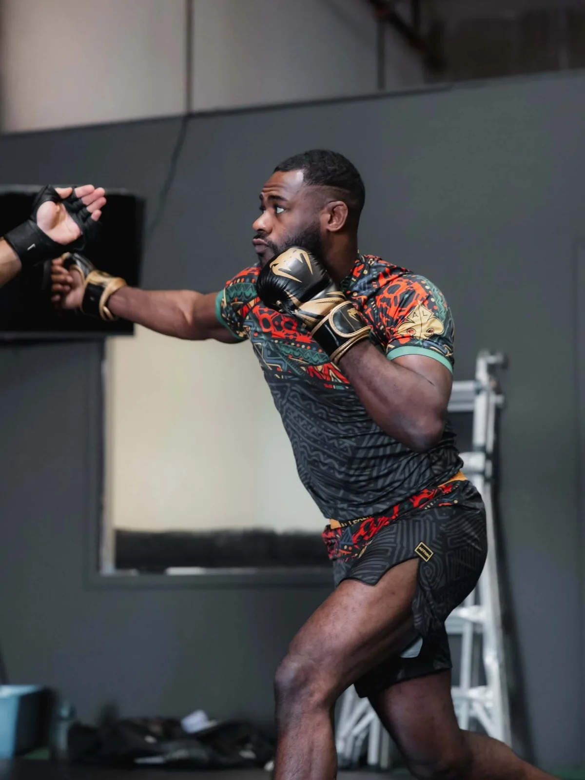 Aljamain Sterling working boxing drills